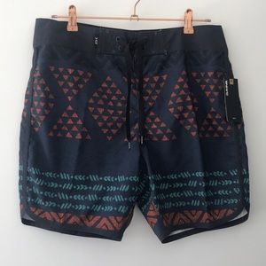 NWT Dakine Cardiff Board short